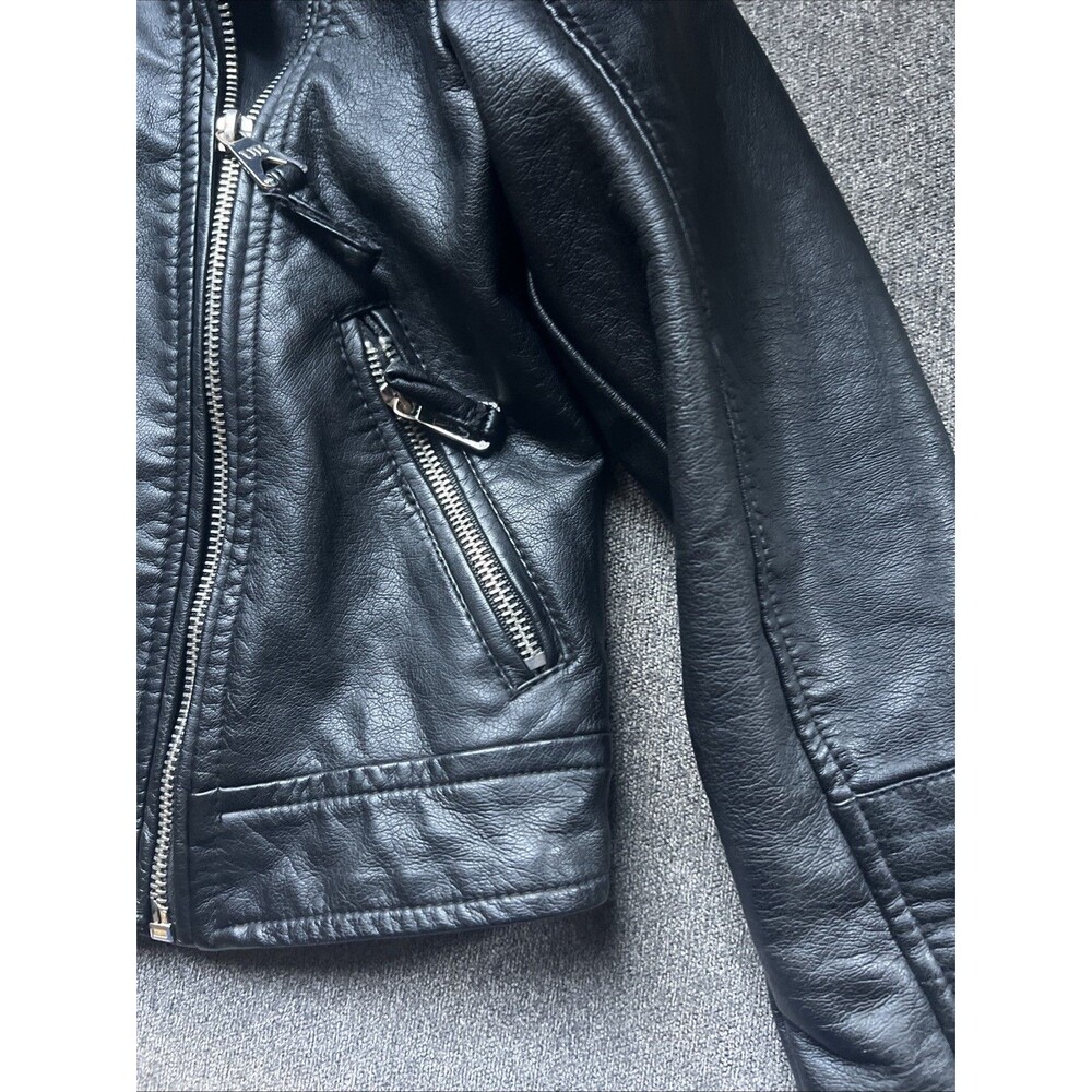 Girl’s Faux Leather Jacket Size 6X/L Zipper Closure With Pockets - Picture 8 of 11